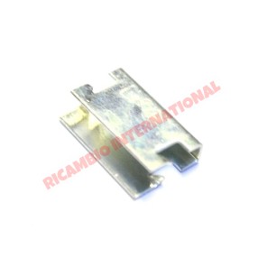 Clip de fijación de aluminio para el embellecedor de la ventana - Classic Fiat 500, 126, 600, 850