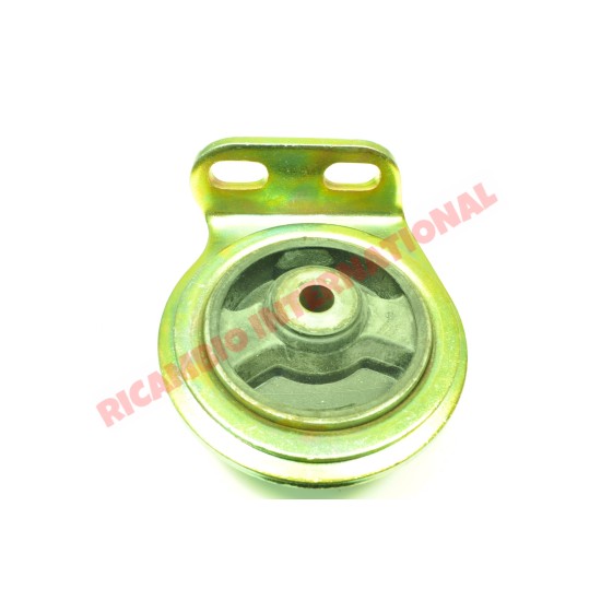 O/S Right Hand Gearbox Mount/Mounting - Fiat 126