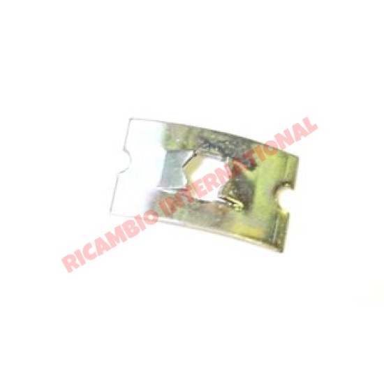 Metal Front Badge Clip (3.5mm) - Classic Fiat 500, 126, 600