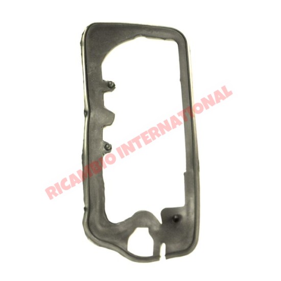 N/S Left Hand Rear Lamp Rubber Seal - Classic Fiat 500