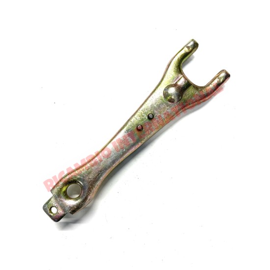 Clutch Fork - Fiat 1800,2300