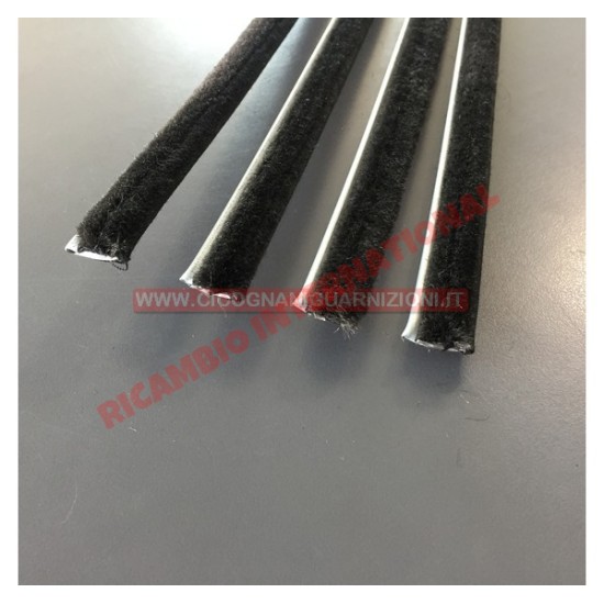 Kit de rascador de vidrio de la puerta (4 piezas) - Fiat 850