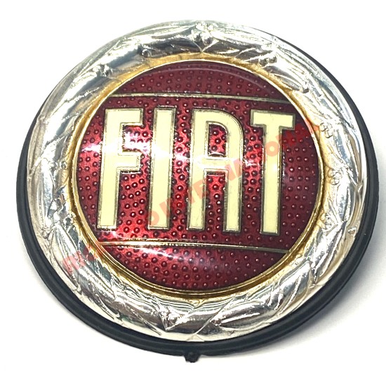 Insignia Fiat de plata - Fiat 124