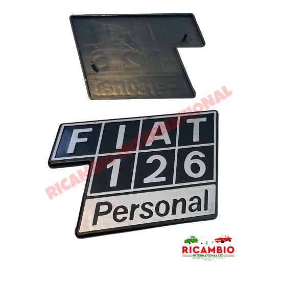 Insignia trasera - Fiat 126 Personal 4