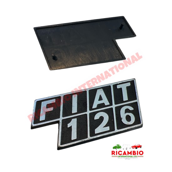 Insignia trasera - Fiat 126